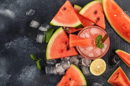 别再随便吃瓜,揭秘网络谣言背后的真相